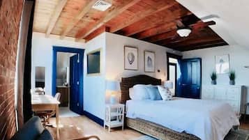 8 bedrooms, iron/ironing board, WiFi, bed sheets