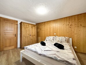 2 chambres, Wi-Fi gratuit, draps fournis