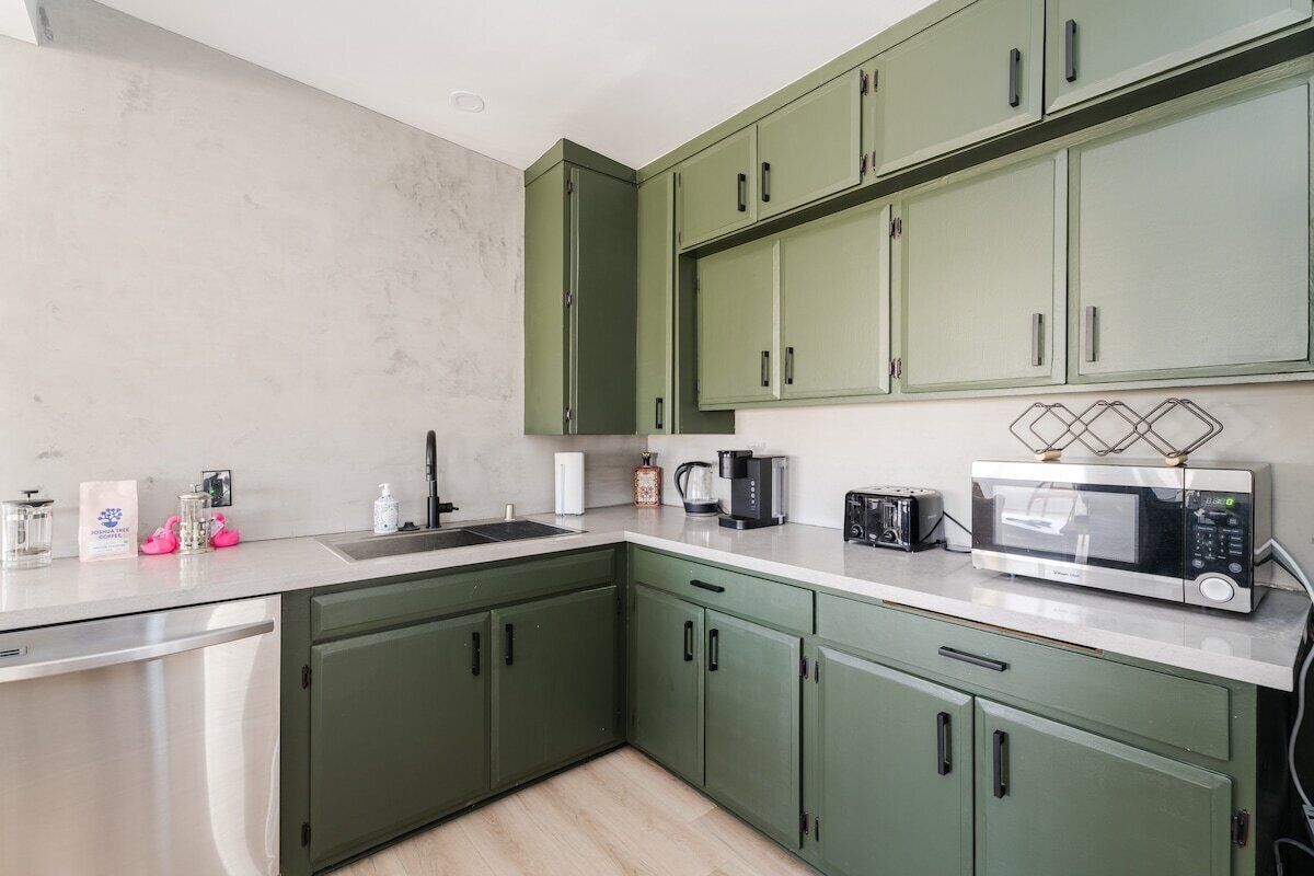 Cacti Gardens with Hot Tub, Telescope and Pool for your enjoyment!