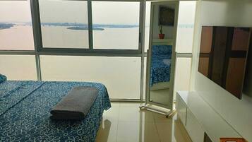 2 bedrooms, individually decorated, individually furnished, desk