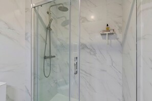 Hair dryer, towels - Fonte Nova Nest (Sesimbra)