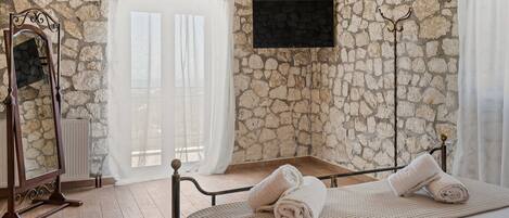 5 chambres, Wi-Fi, draps fournis