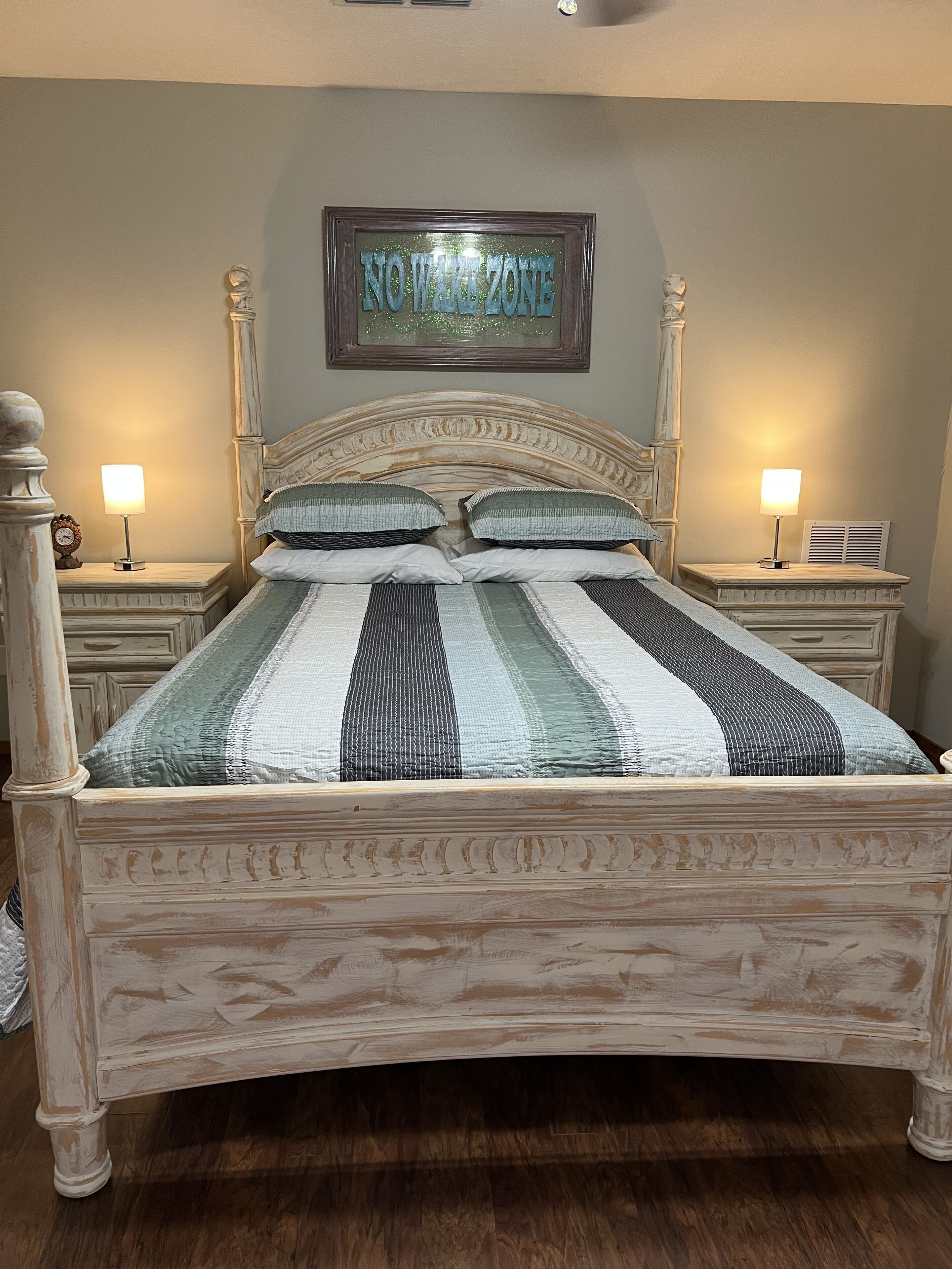 Enjoy the peace and serenity in the woods near wonderful Toledo Bend Reservoir