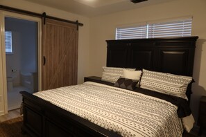 4 camere, ferro/asse da stiro, Wi-Fi, lenzuola