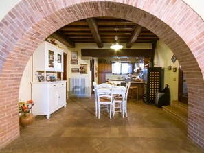 Dining - The House of Betta (Montecampano)