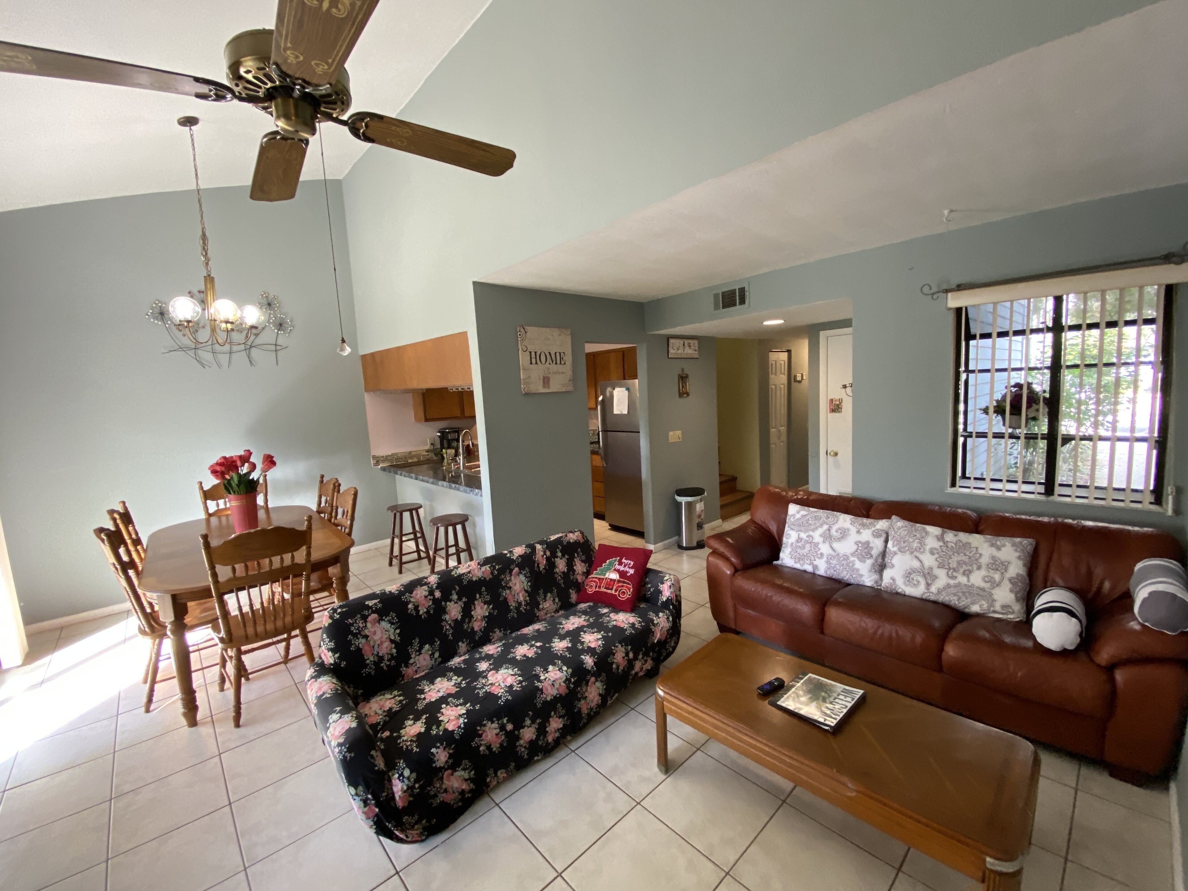 Cozy entire townhouse