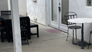 Unclassified image, 2 of 33, button - La Casita DiVina / A Spanish Little Retreat (Woodland Hills)