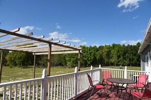 Outdoor dining - Cozy Mobile Home (Polk City)