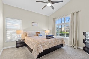 4 bedrooms, desk, iron/ironing board, travel cot - Charming & affordable Disney vacation villa w/ private pool & jacuzzi! (Davenport)