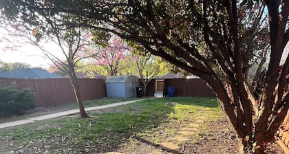 Delightful Downtown Frisco House-Half a mile from Frisco downtown