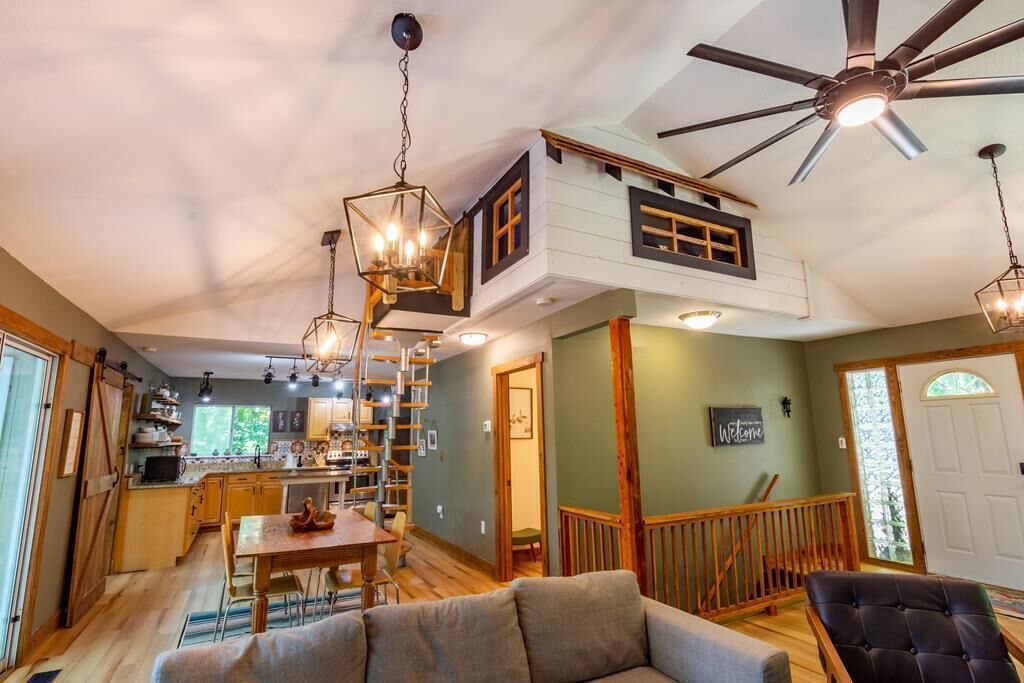 Watts Bar Tree House