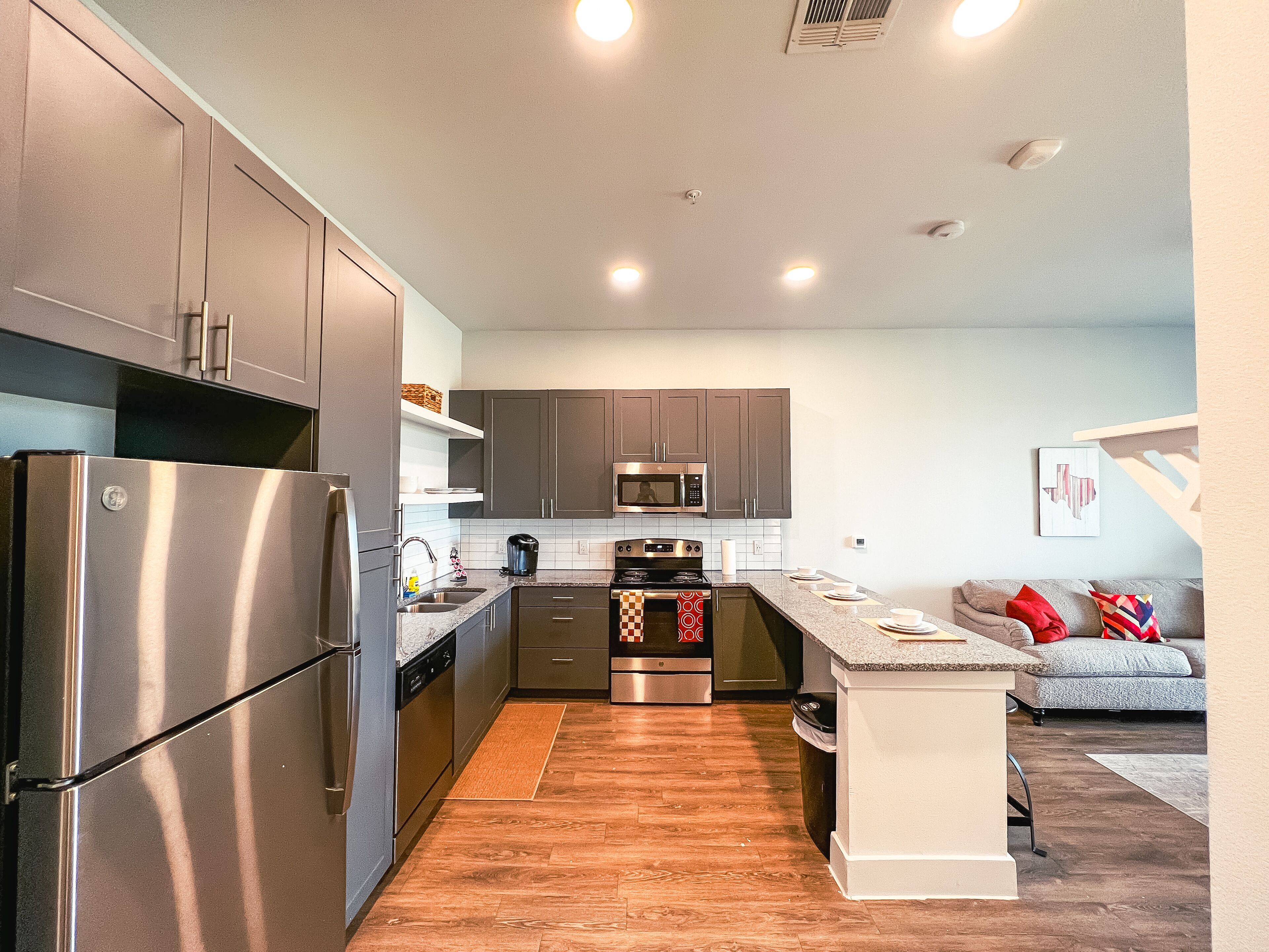 Lux Apt packed with Amenities!