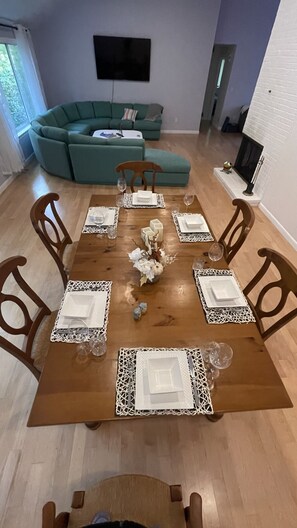 Dining -  New Seabury 3-Bedroom Escape – Quiet, Relaxing, Bikes Provided (Mashpee)