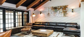 Recharge @ Timberland Lodge: Pool  Hottub Sauna