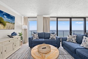 TV - Luxury 2BR/2BA Beachfront Condo, Full Access to Kid-Friendly Resort (Panama City)