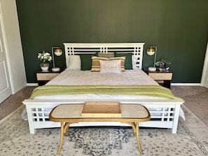 5 soveværelser, skrivebord, strygejern/strygebræt, weekendseng