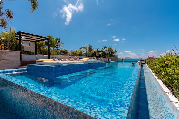 Alberca al aire libre