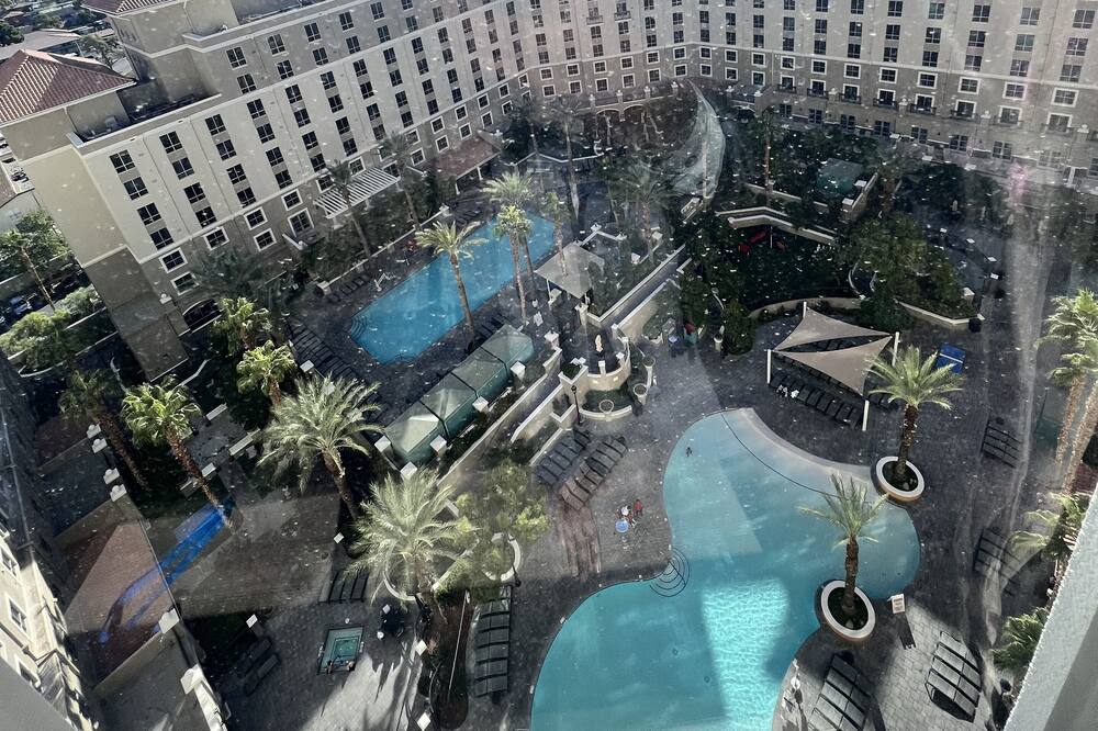 2 Bedroom F1 View Condo On Las Vegas Strip