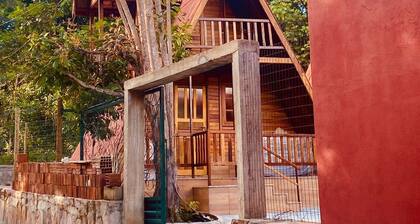 Relax in this chalet space in Lençóis is the perfect hideaway in the mountains of BA