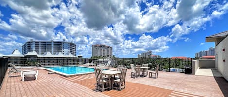 Outdoor pool, a heated pool