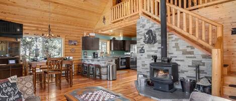 Televisor i llar de foc