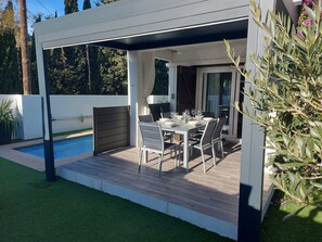 Outdoor dining - Villa ideally located 10 minutes from the beach (L'Escala)