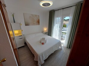 4 bedrooms, free WiFi, bed sheets