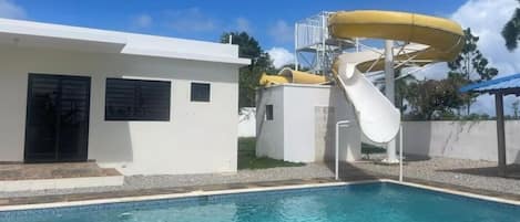 Piscine couverte