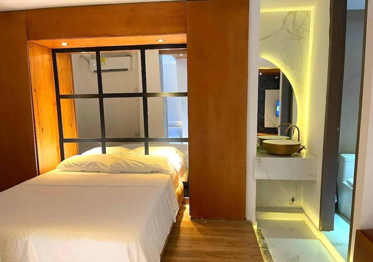 Near to the clinic, restaurant zone, stadium and the Carnaval of Barranquilla