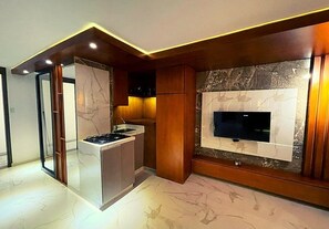 Fridge, oven