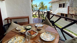 Outdoor dining - Vila caju (Cajueiro da Praia)