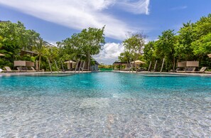 Alberca al aire libre 