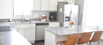 MadisonVilla!Putting+Firepit+Ping Pong+3 KING beds