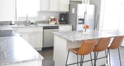 MadisonVilla!Putting+Firepit+Ping Pong+3 KING beds