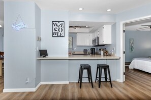 Fridge, microwave, oven, stovetop - Spacious Condo (Prescott)