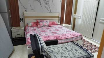 1 camera, ferro/asse da stiro, Wi-Fi, lenzuola