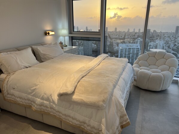 2 habitaciones, minibar con artículos gratuitos y escritorio