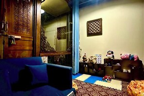 Unclassified image, 2 of 129, button - Gudao Gudao Renjia Inn (Lijiang)