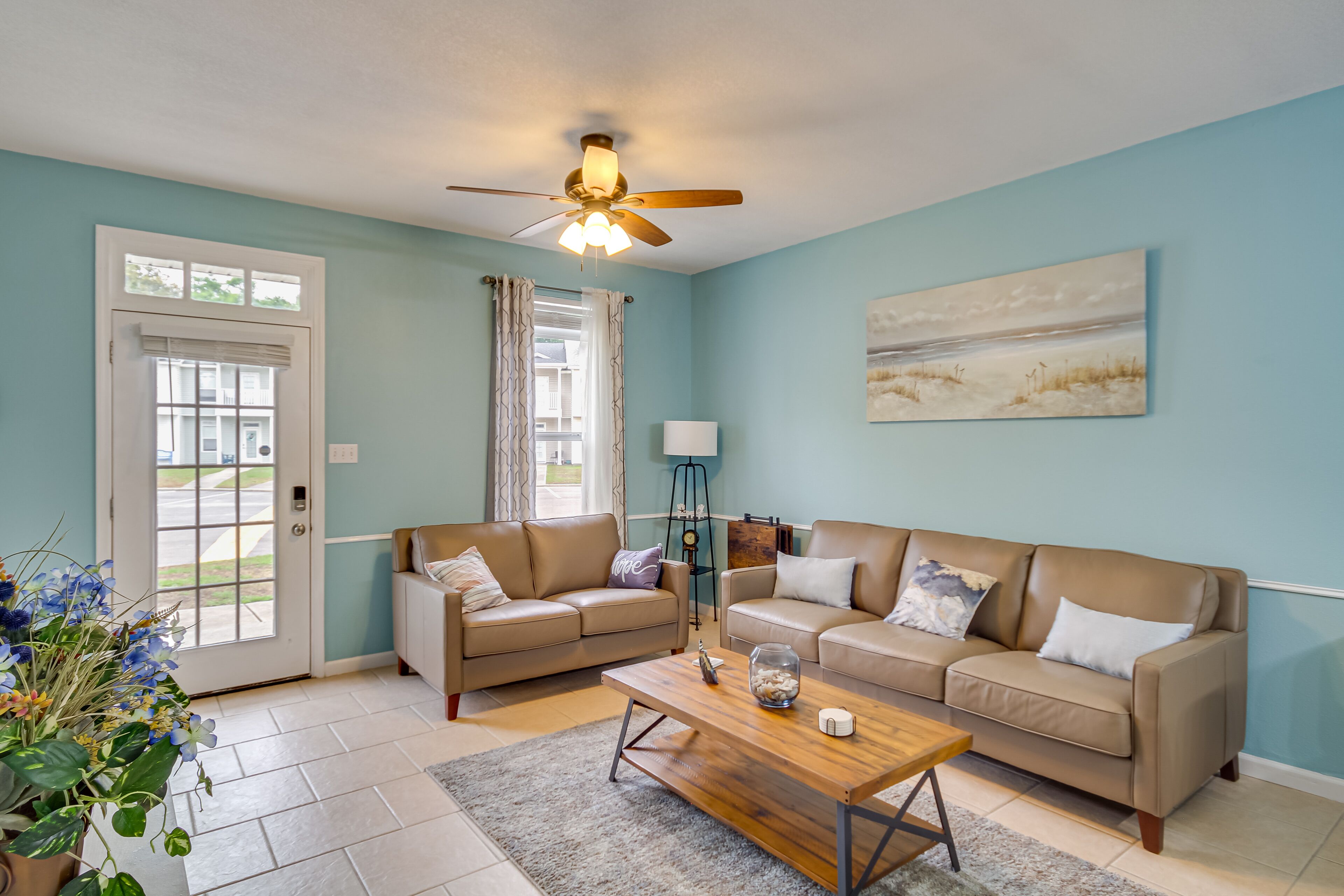 Cozy Gulfport Abode w/ Balcony - Walk to Beach!