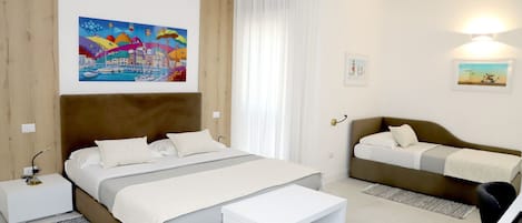 Family Room | Premium bedding, free WiFi, bed sheets