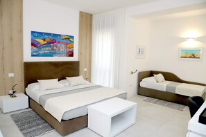 Quarto família | Roupas de cama premium, Wi-Fi de cortesia, roupa de cama