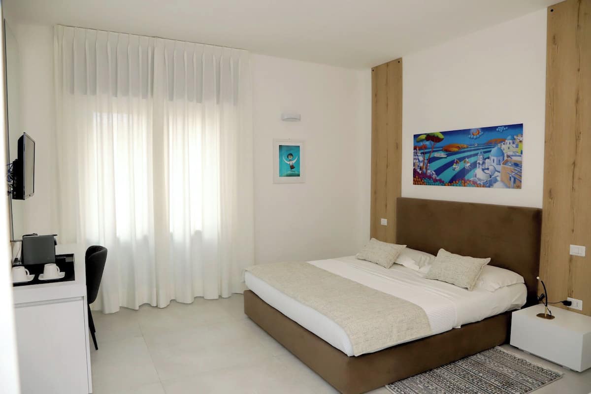 Deluxe Room | 1 bedroom, premium bedding, free WiFi, bed sheets