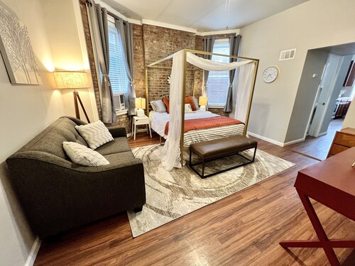 Tower Grove Studio - Fenced Yard, W/D, Pet-Friendly - 4 Mi to Downtown