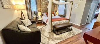 Tower Grove Studio - Fenced Yard, W/D, Pet-Friendly - 4 Mi to Downtown