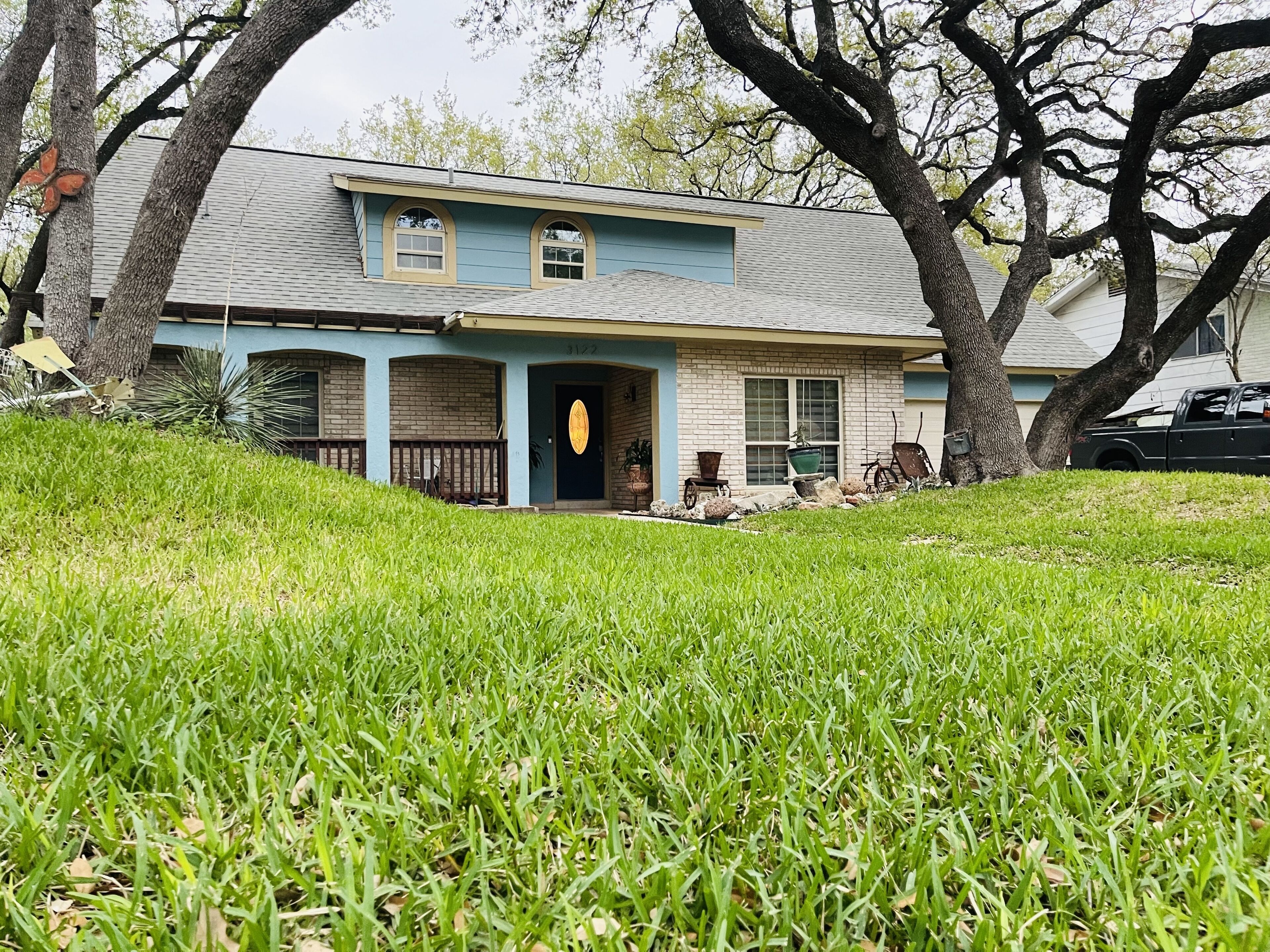 Family Friendly Home in Charter Oaks