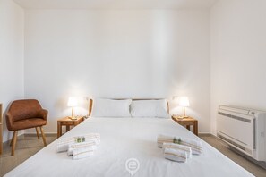 1 soverom, strykejern/-brett, reiseseng for barn og wi-fi