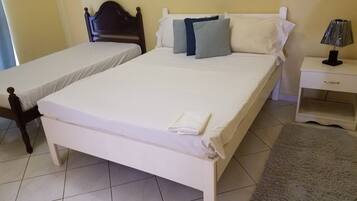 Desk, free WiFi, bed sheets