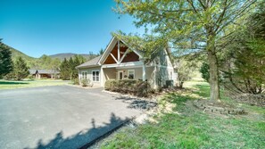 Exterior - Country Lane - Creek Front - Fire Pit (Hiawassee)