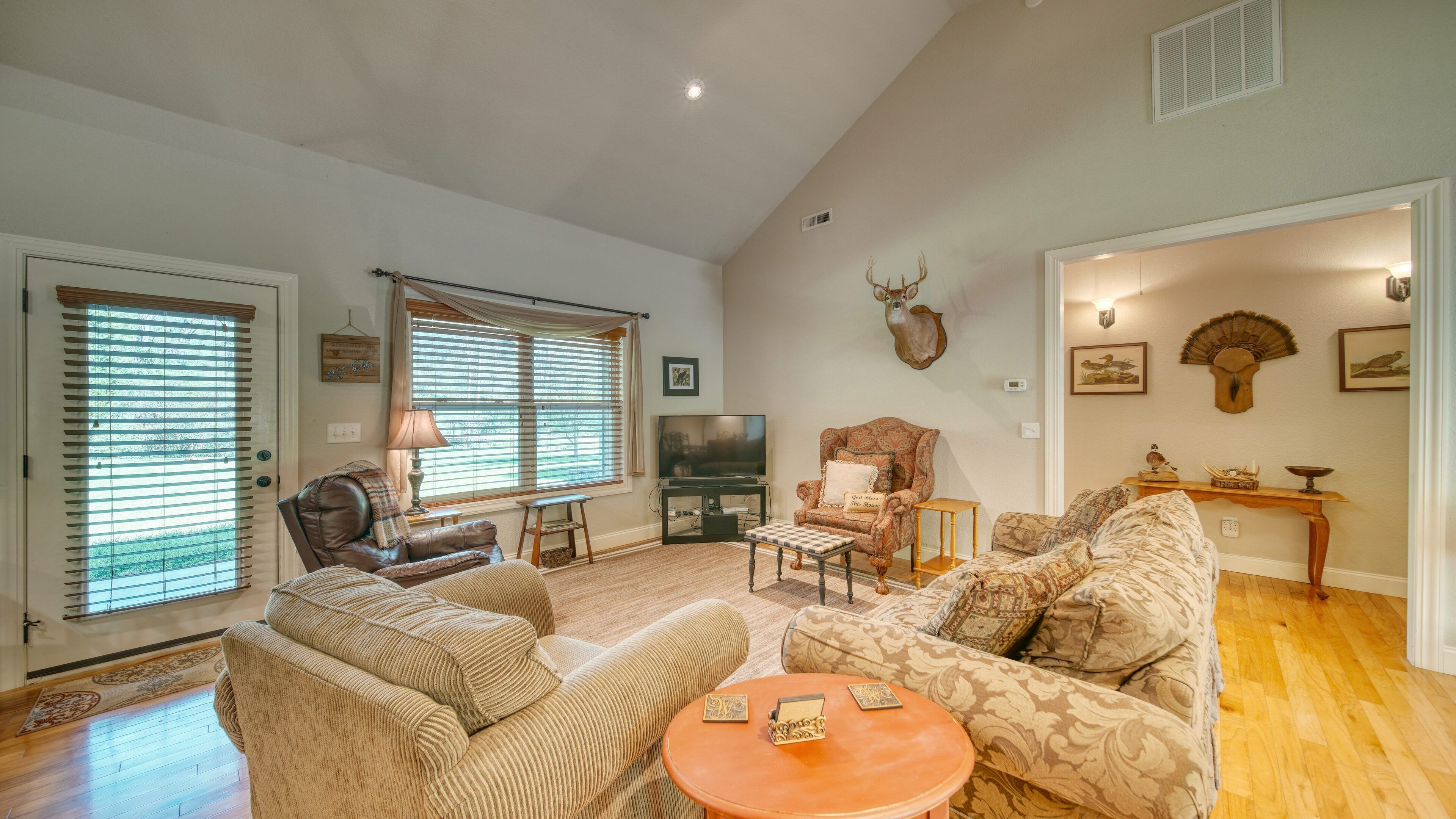 Country Lane - Creek Front - Fire Pit