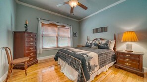 3 bedrooms, free WiFi, bed sheets, wheelchair access
